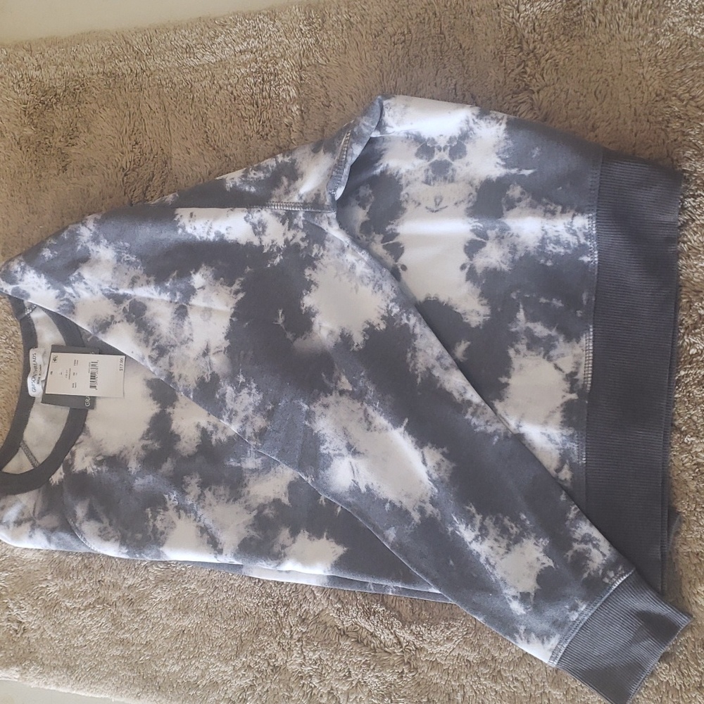 Womens Tie-Dye Sweater NWT